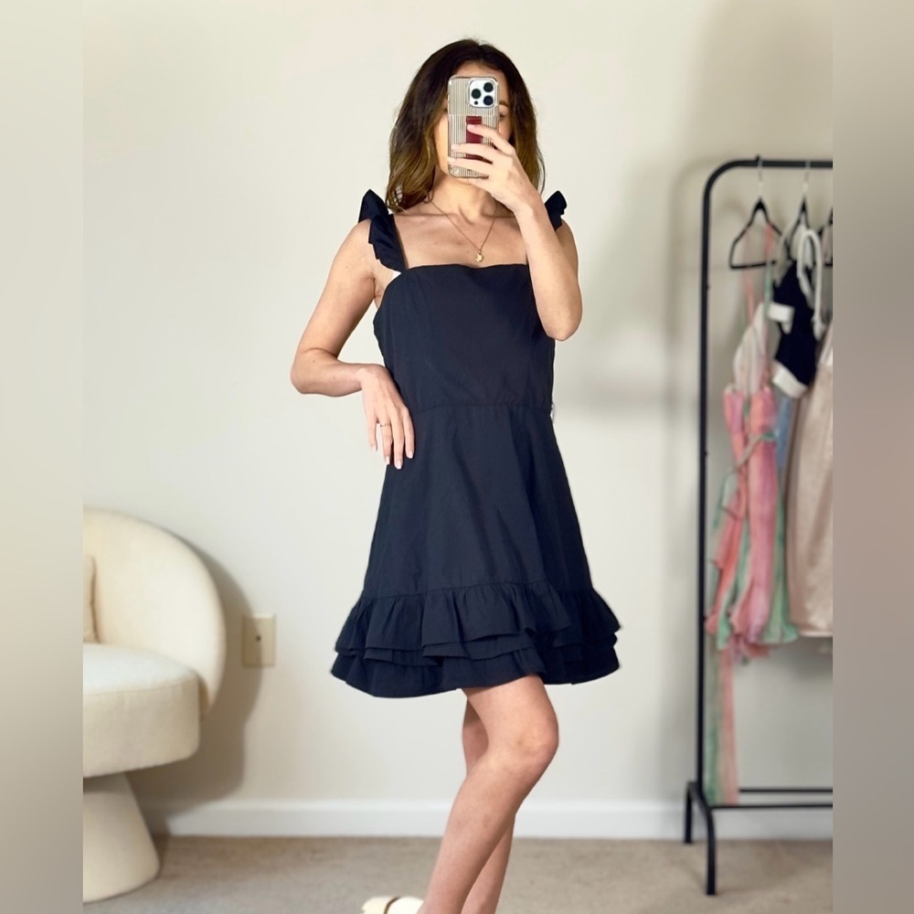 l | francesca's black ruffle sleeve dress